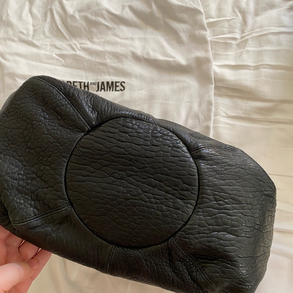Elizabeth and James Cynnie black pebble leather tote bag - Picture 9 of 11